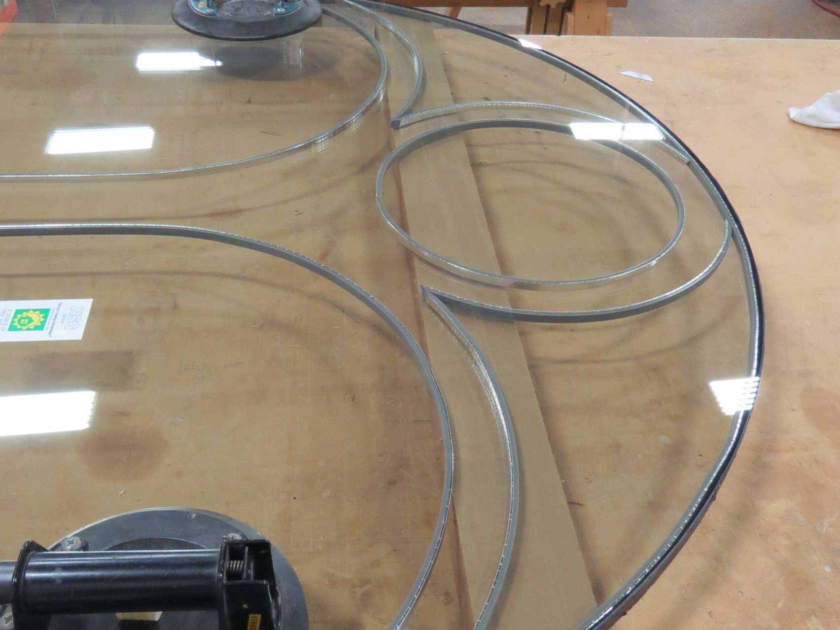 Insulated glass showing batwing pattern spacers